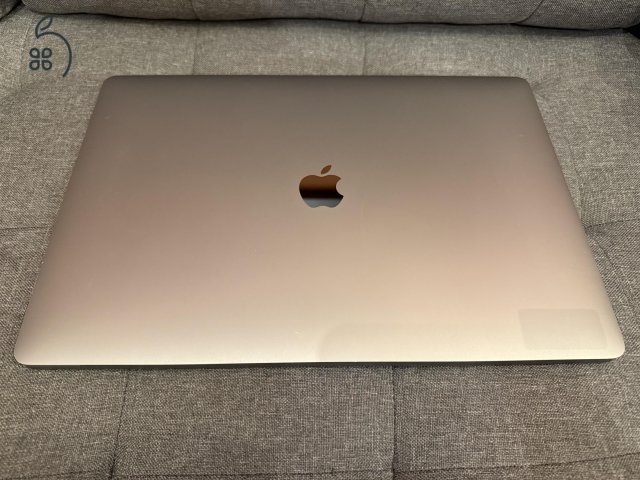 Apple MacBook Pro 16