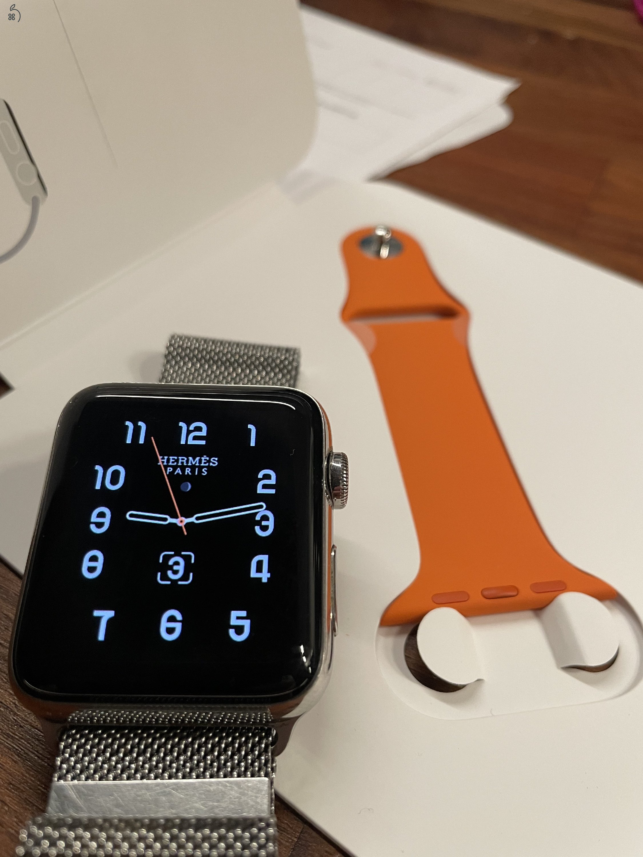 Apple Watch 3, 42mm-es Hermes változat