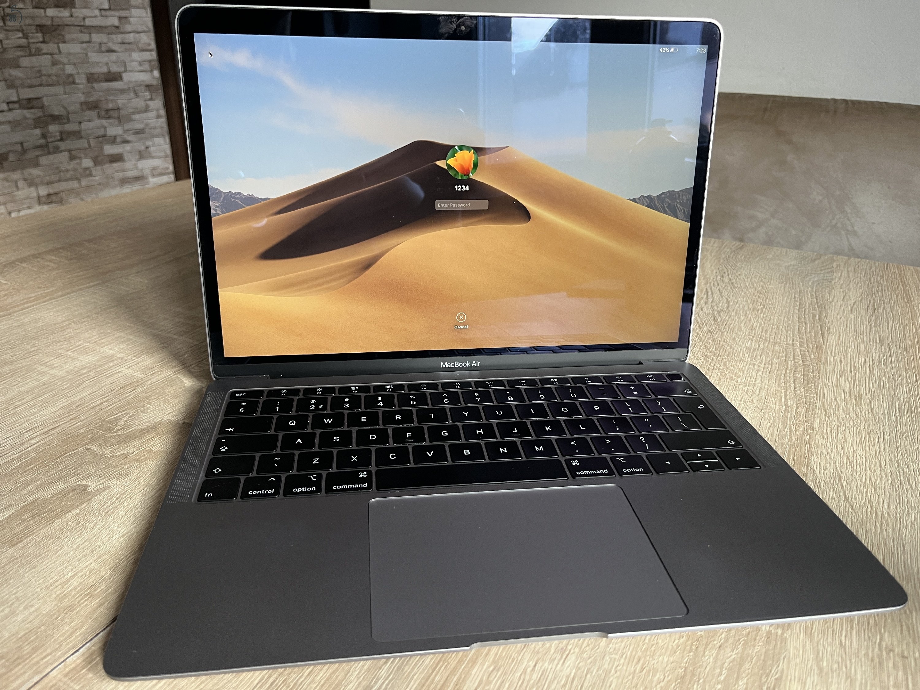 MacBook Air8,2 2019 13