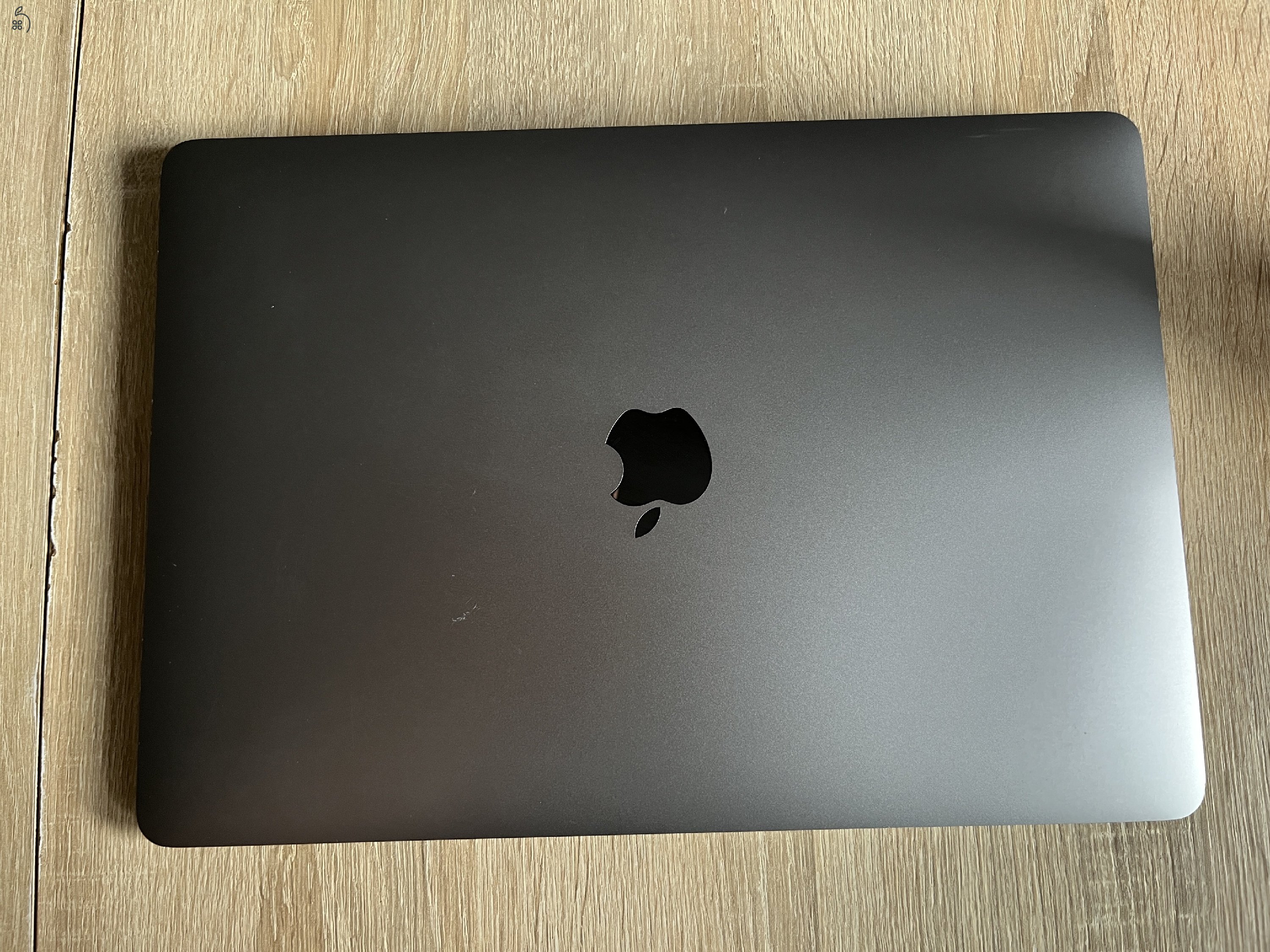 MacBook Air8,2 2019 13