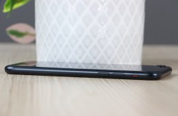 Apple iPhone SE 2022 Midnight 64GB A+ US-6485