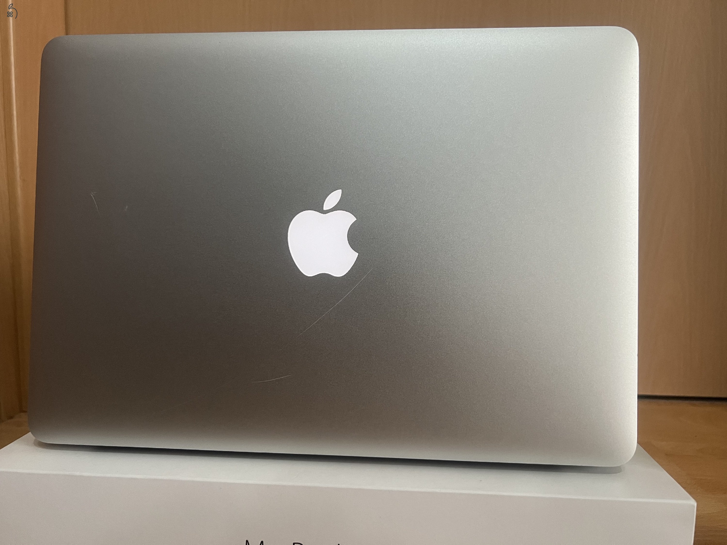 2015 MacBook Air 13 / i5 / 8GB / 128GB SSD / Új 100% Aksival / Eladó ! ! !