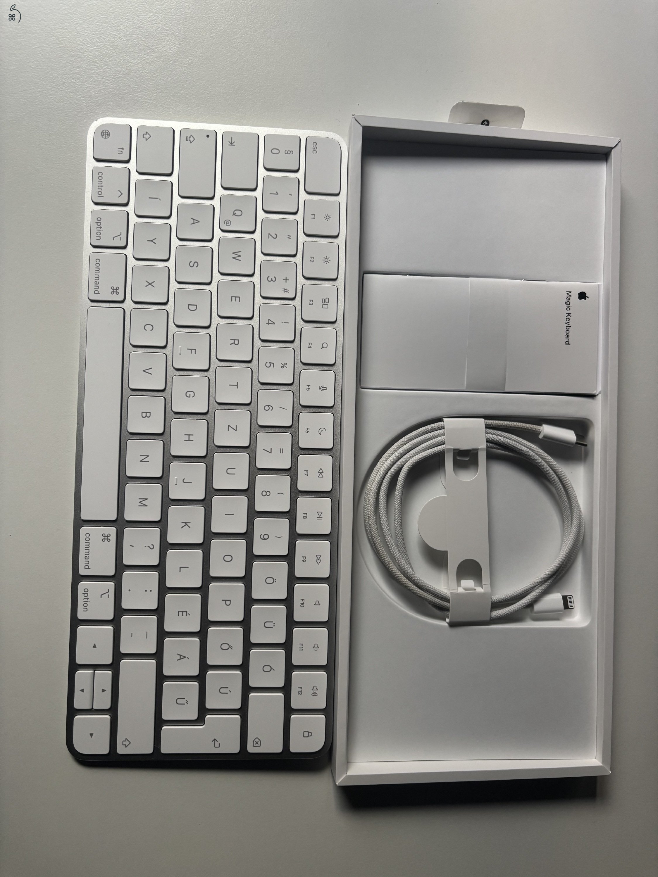 Apple Magic Keyboard (Magyar)
