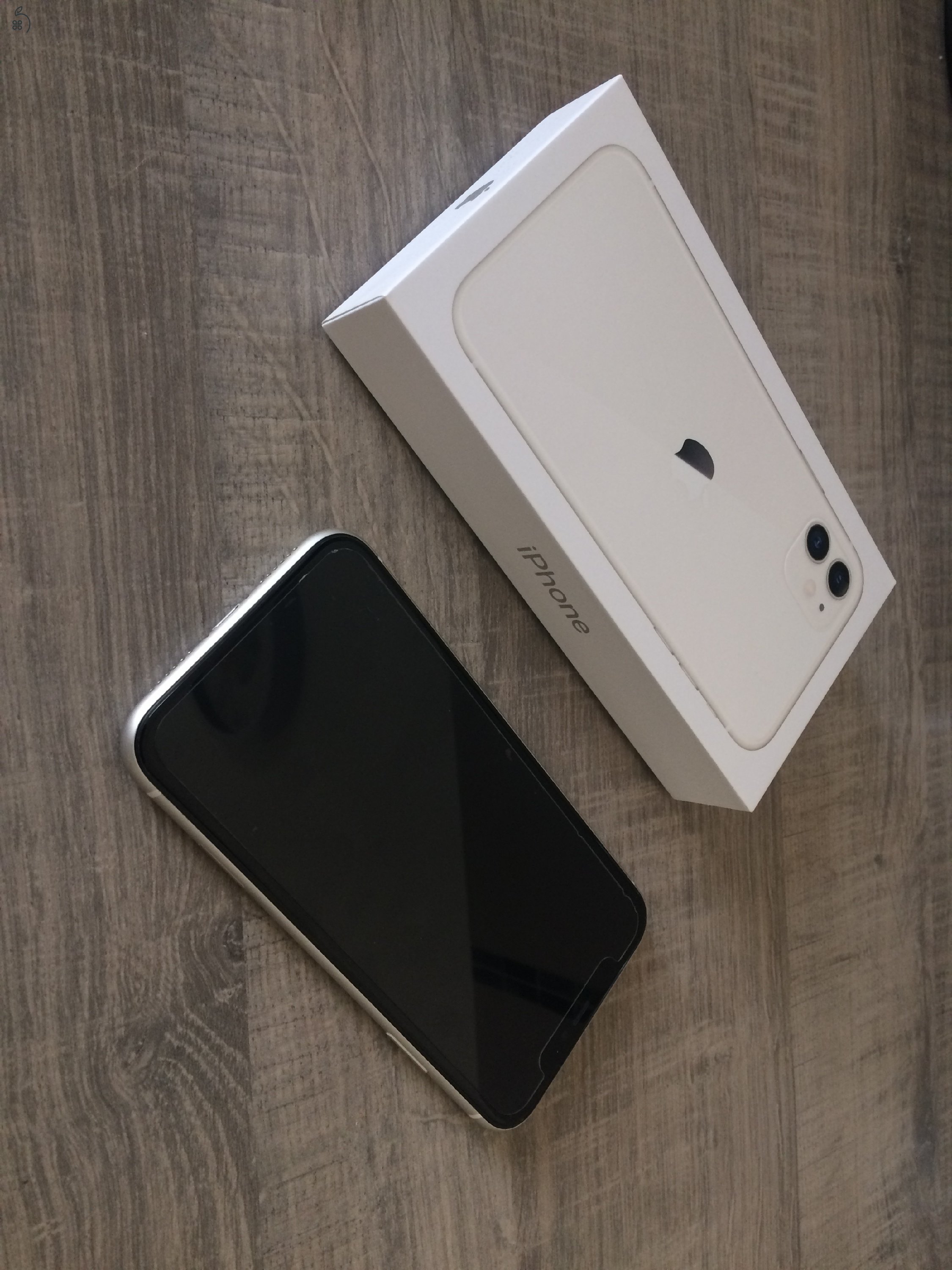 iPhone 11 white 64gb