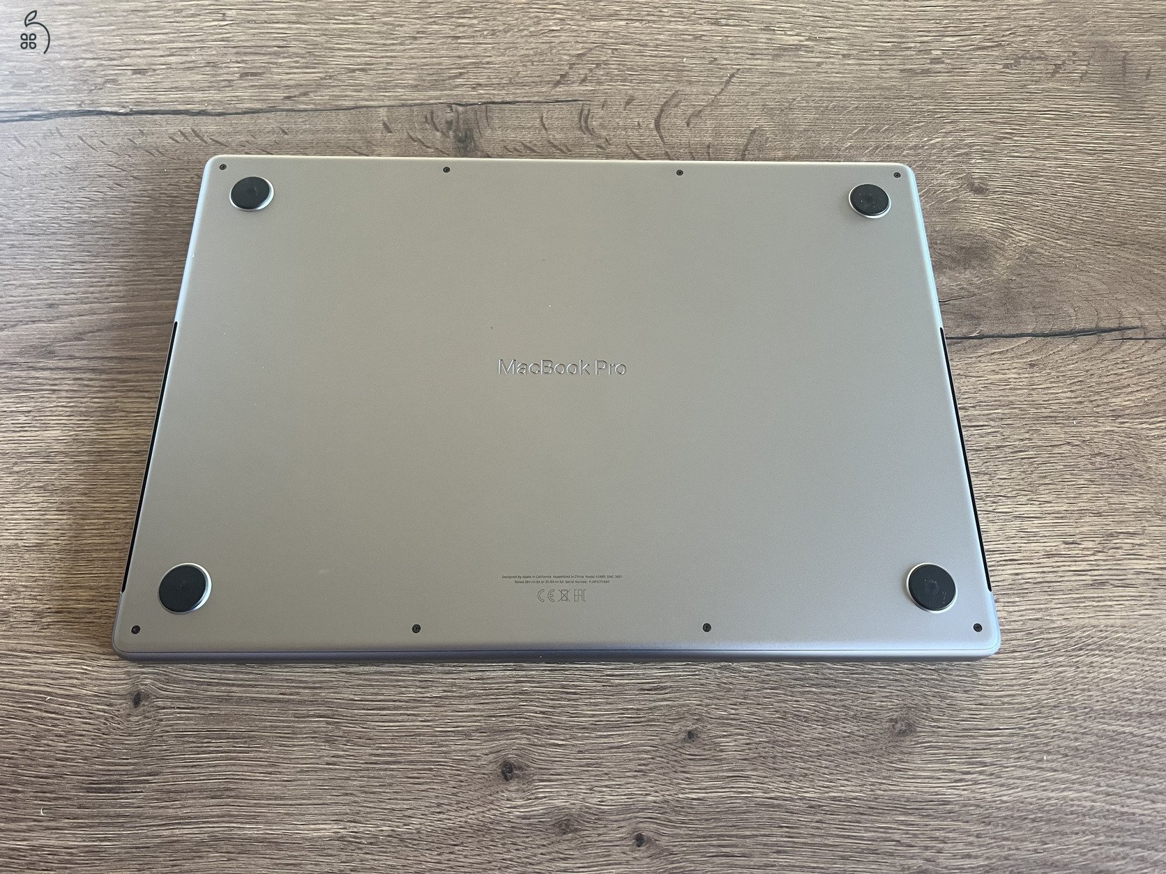 MACBOOK PRO 16