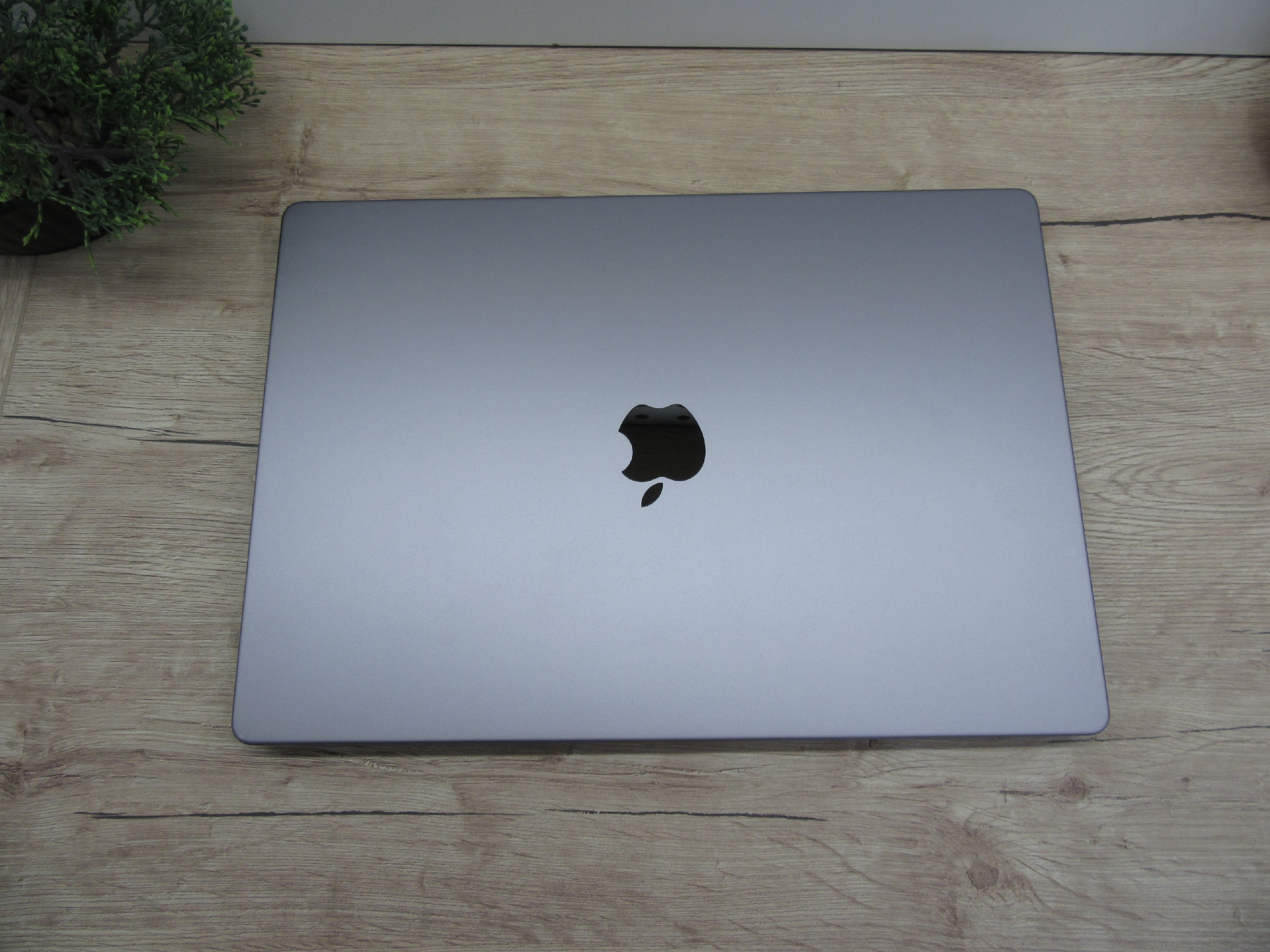 Apple Macbook 16 M1 Pro - 2021 - Használt, megkímélt