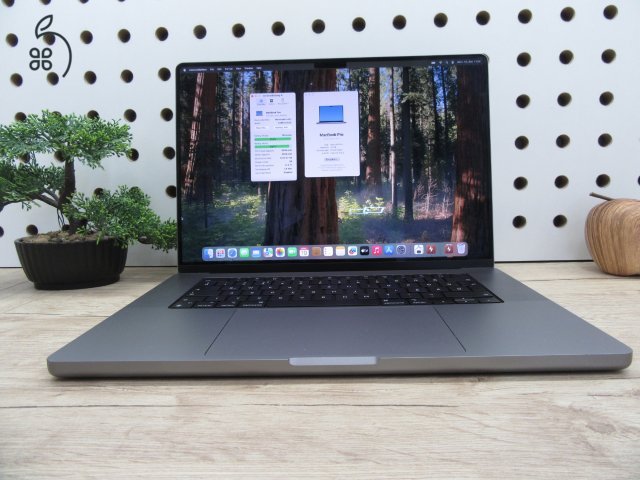 Apple Macbook 16 M1 Pro - 2021 - Használt, megkímélt