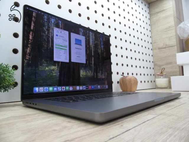 Apple Macbook 16 M1 Pro - 2021 - Használt, megkímélt