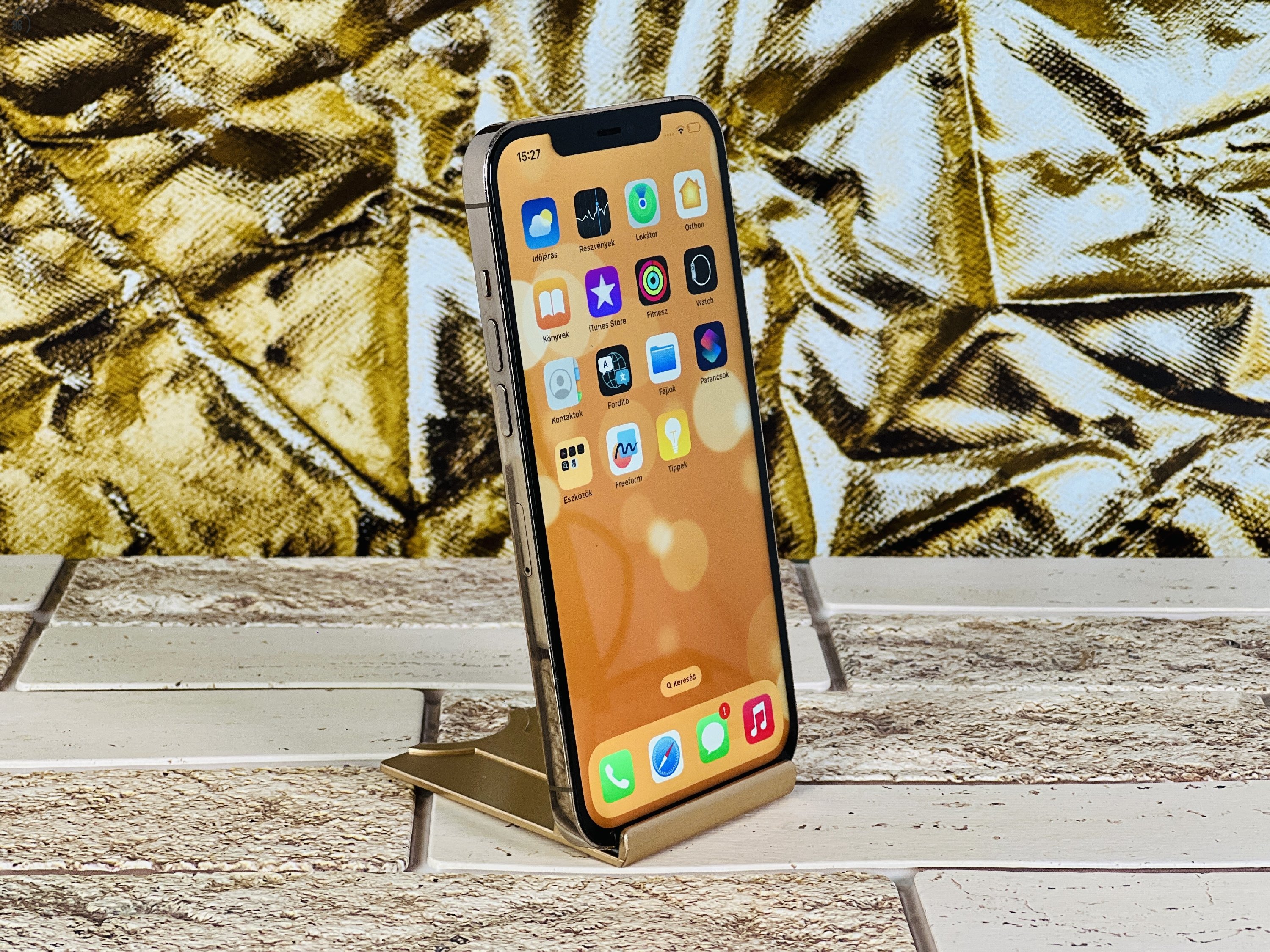 Eladó Apple iPhone 12 Pro Max  Gold 256gb nagyon szép állapotban -100% akku 