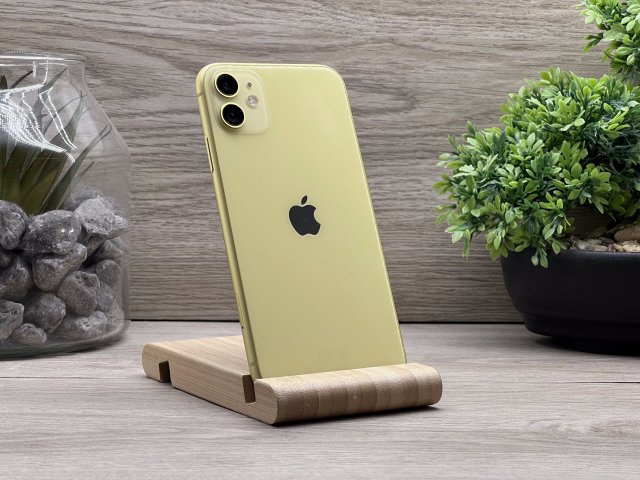 Hibátlan iPhone 11 Yellow 128GB 2 ÉV Garanciával Számlával 100% Akksi