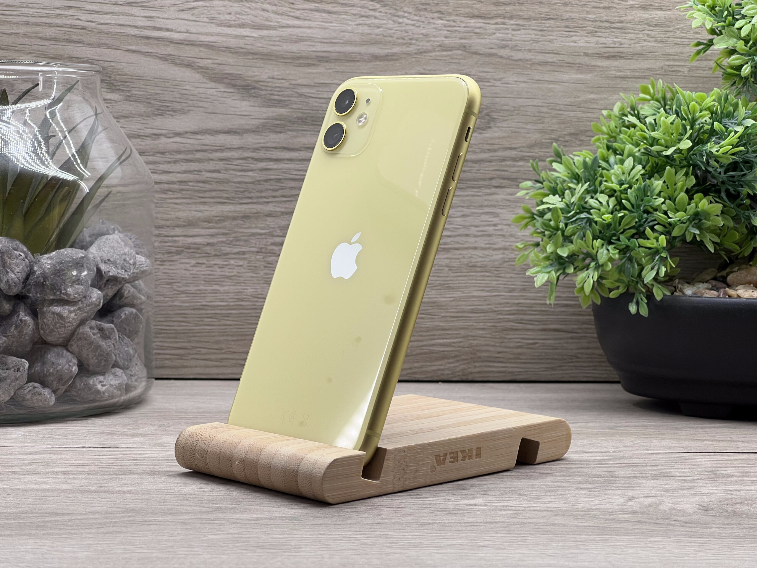 Hibátlan iPhone 11 Yellow 128GB 2 ÉV Garanciával Számlával 100% Akksi
