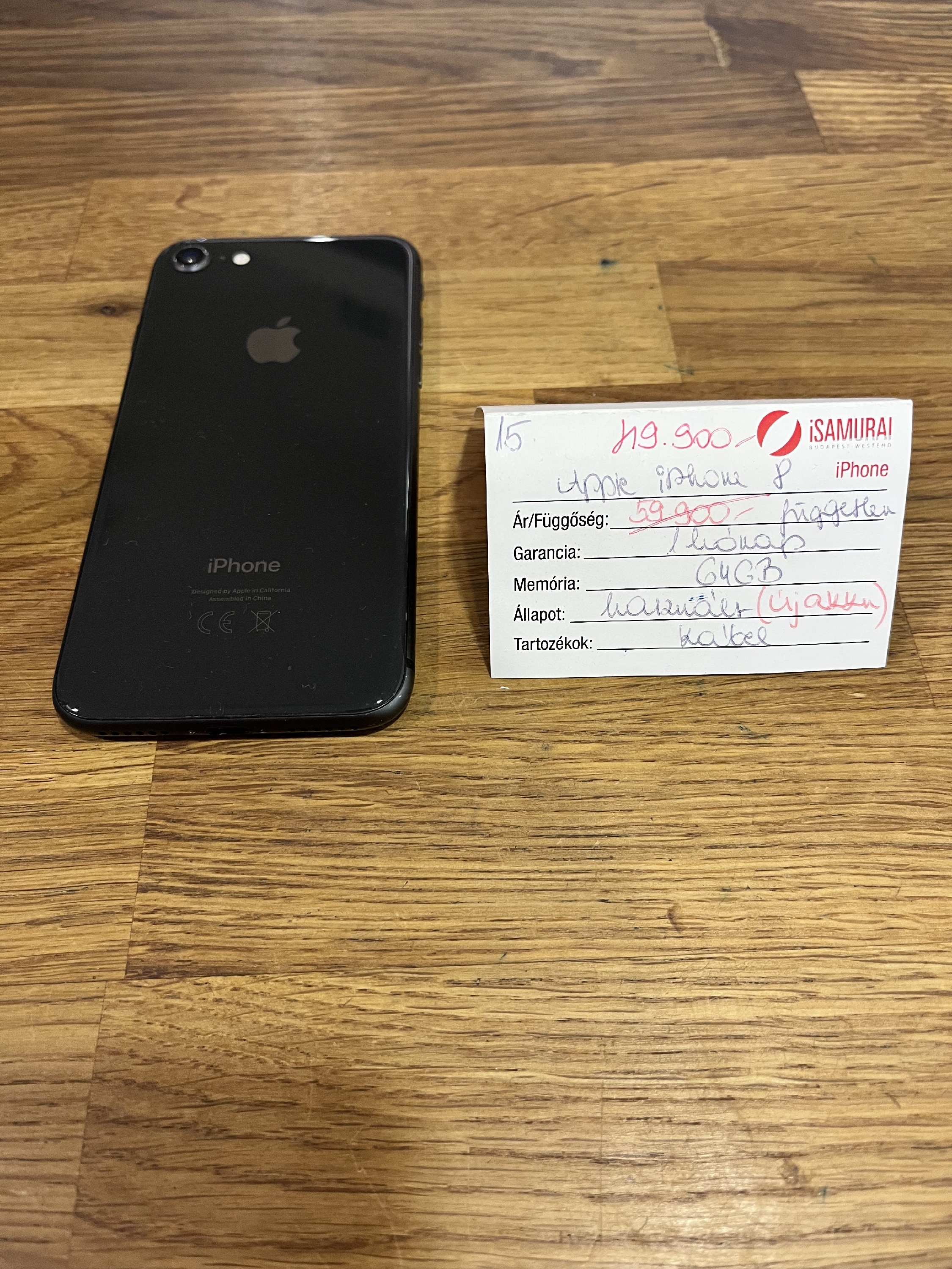 15. Apple iPhone 8 - 64 GB - Fekete - Független - ÚJ AKKU