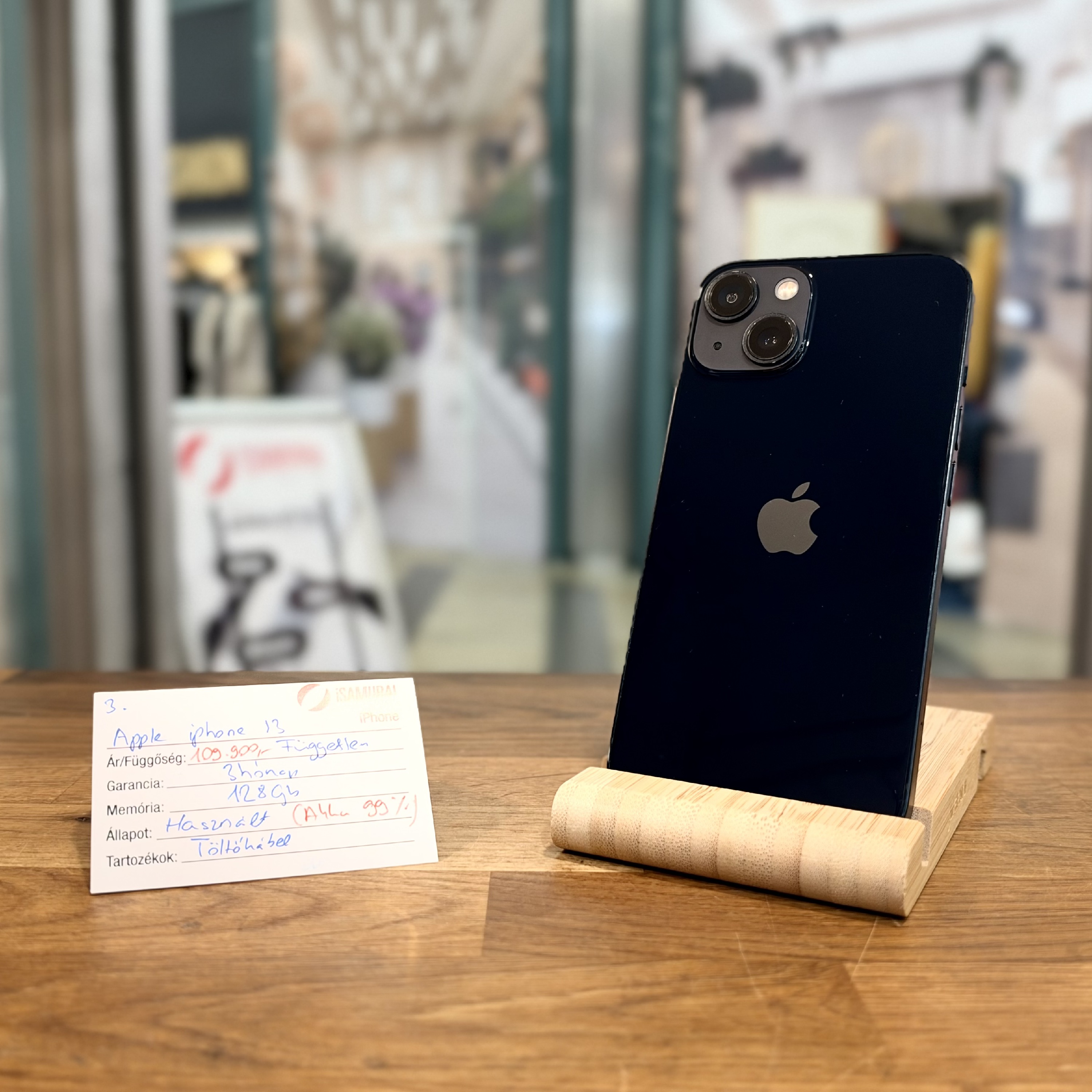 Apple iPhone 13 - 128 GB - Fekete - Kártyafüggetlen - Akku 99% (3.)