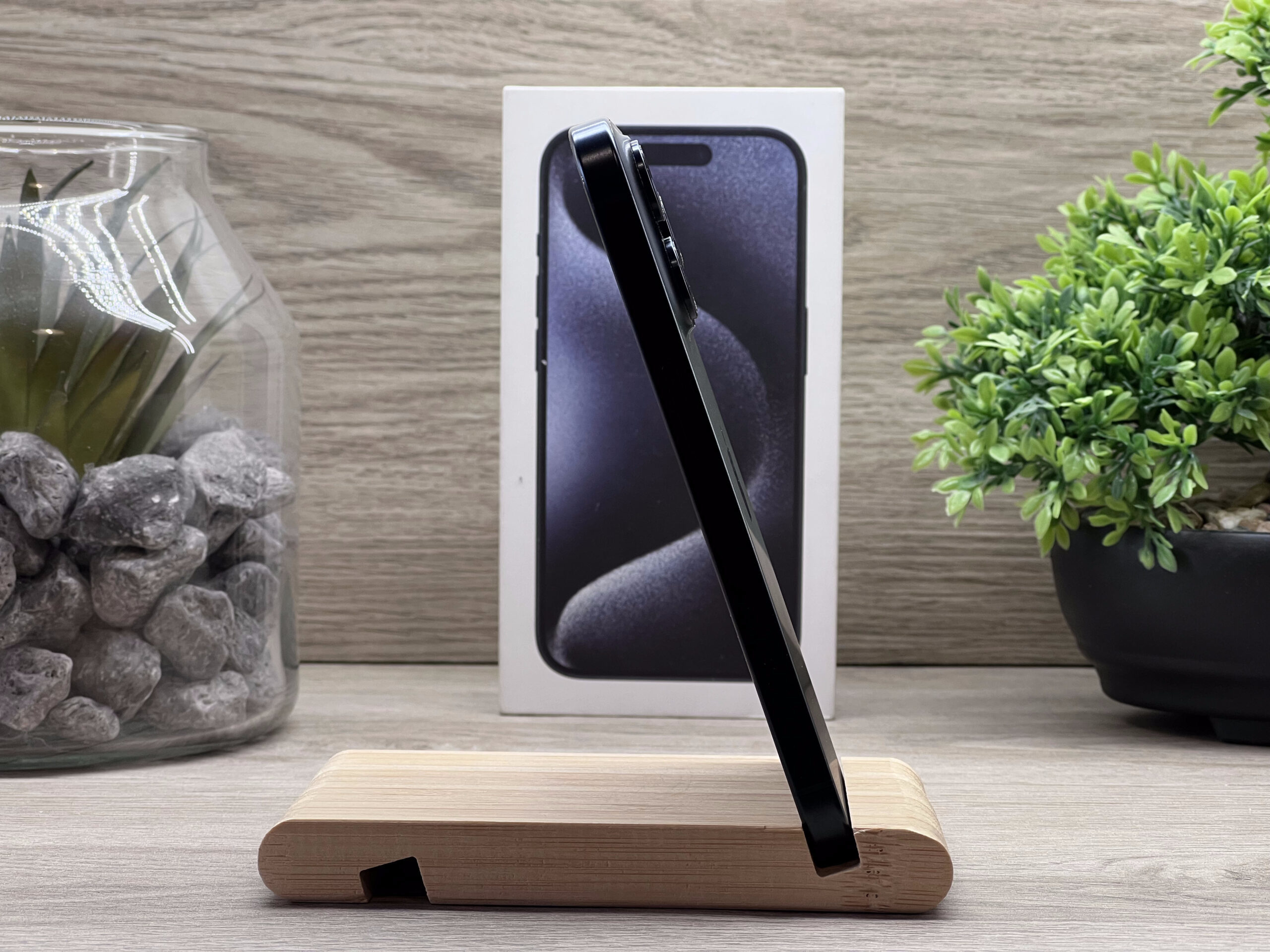 Hibátlan iPhone 15 Pro Blue Titanium 256GB 2 ÉV Garanciával Számlával Aksi 90%