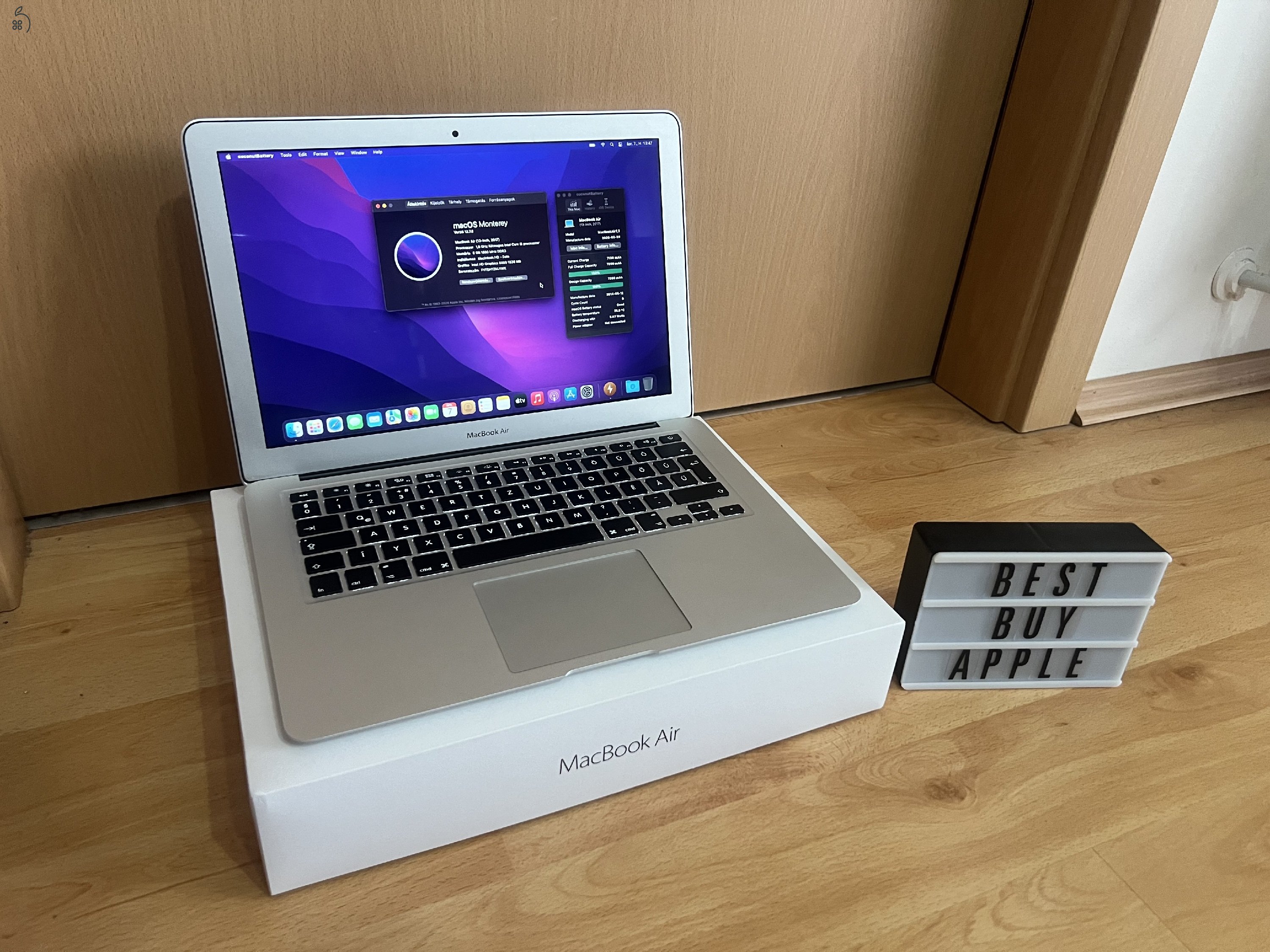 2017 MacBook Air 13 / i5 / 8GB / 128GB SSD / Új 100% Aksival / Eladó ! ! !