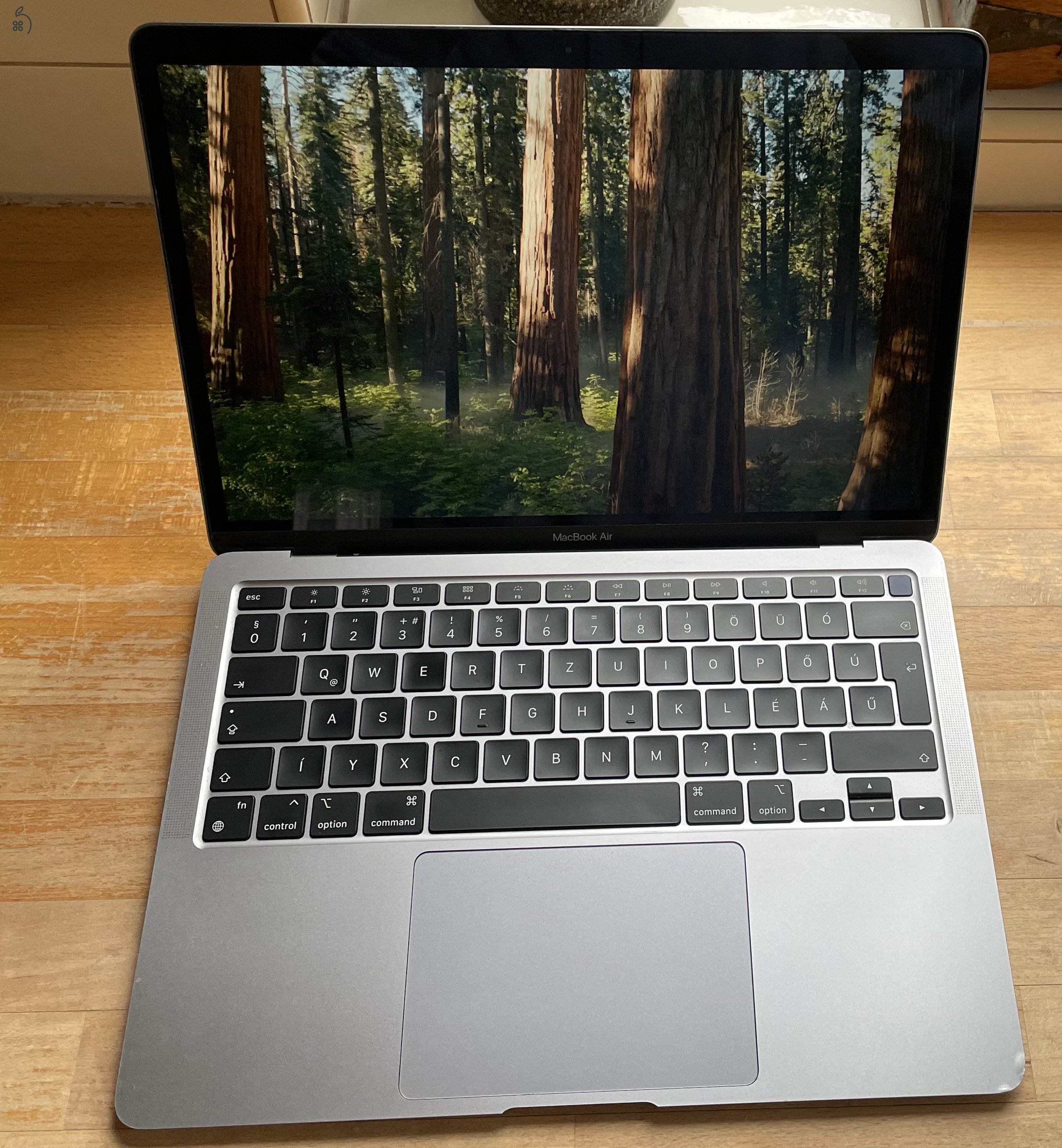 Macbook Air 2020 i5, 8 GB RAM, 512 GB SSD, magyar billentyűzet!