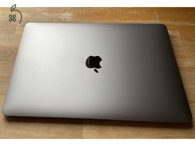 Macbook Air 2020 i5, 8 GB RAM, 512 GB SSD, magyar billentyűzet!