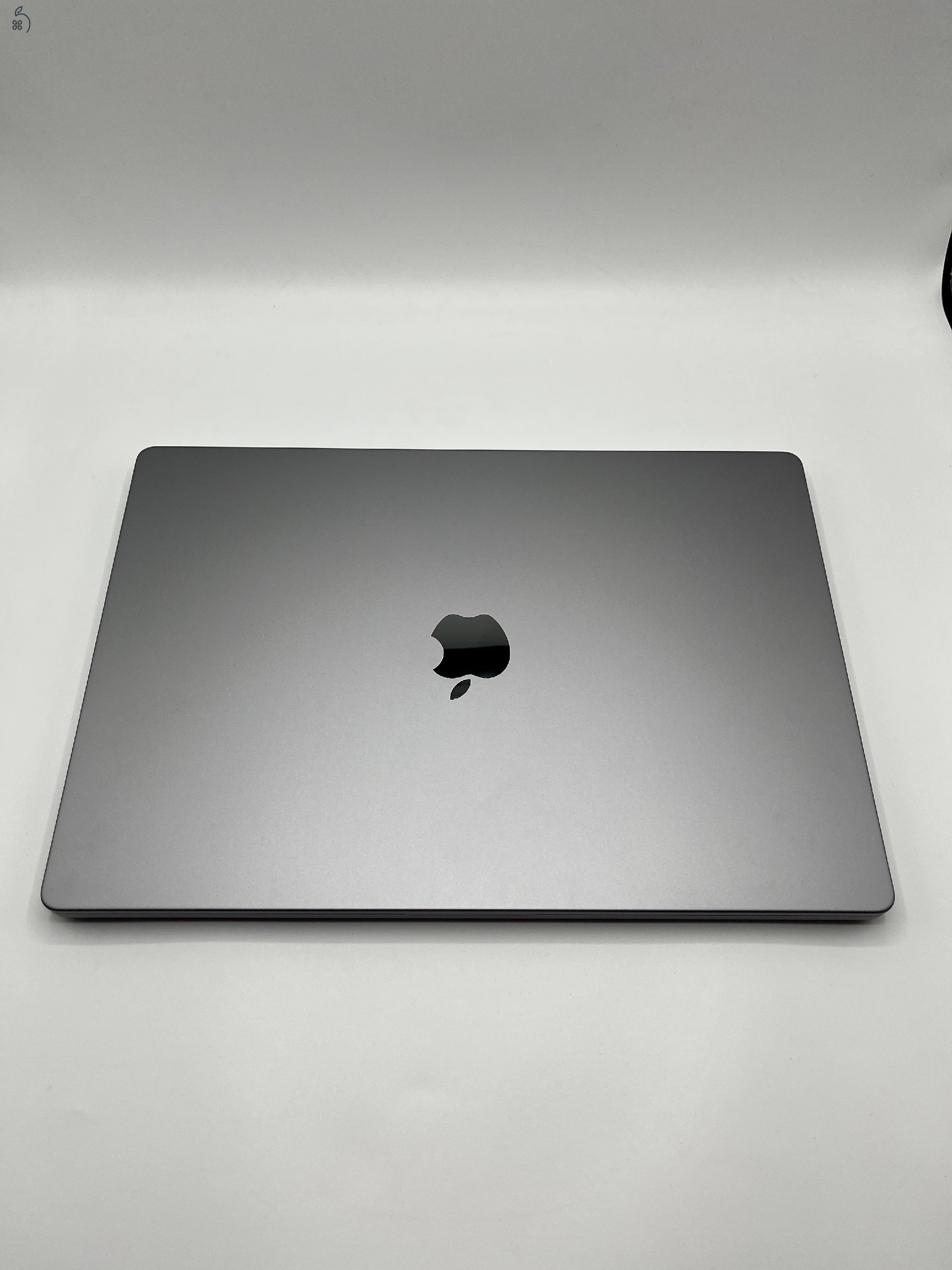 MyTech.hu MacBook Pro 16 col 2021, M1 Max 10c/32c 64GB RAM, 1TB GB SSD Tökéletes Új állapt 27% Áfás