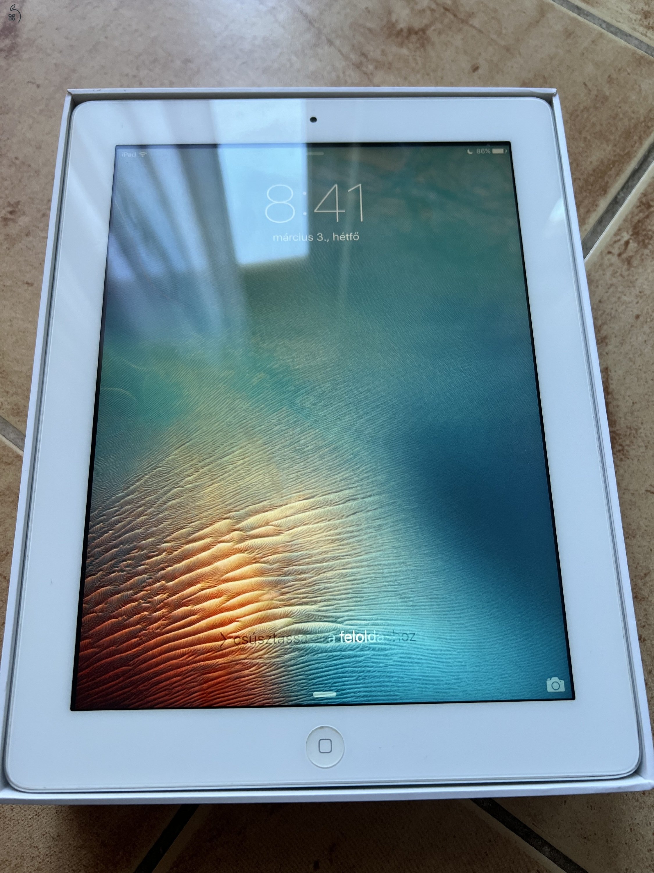 iPad A1416 16 GB Wifi fehér szép állapot Debrecenben eladó