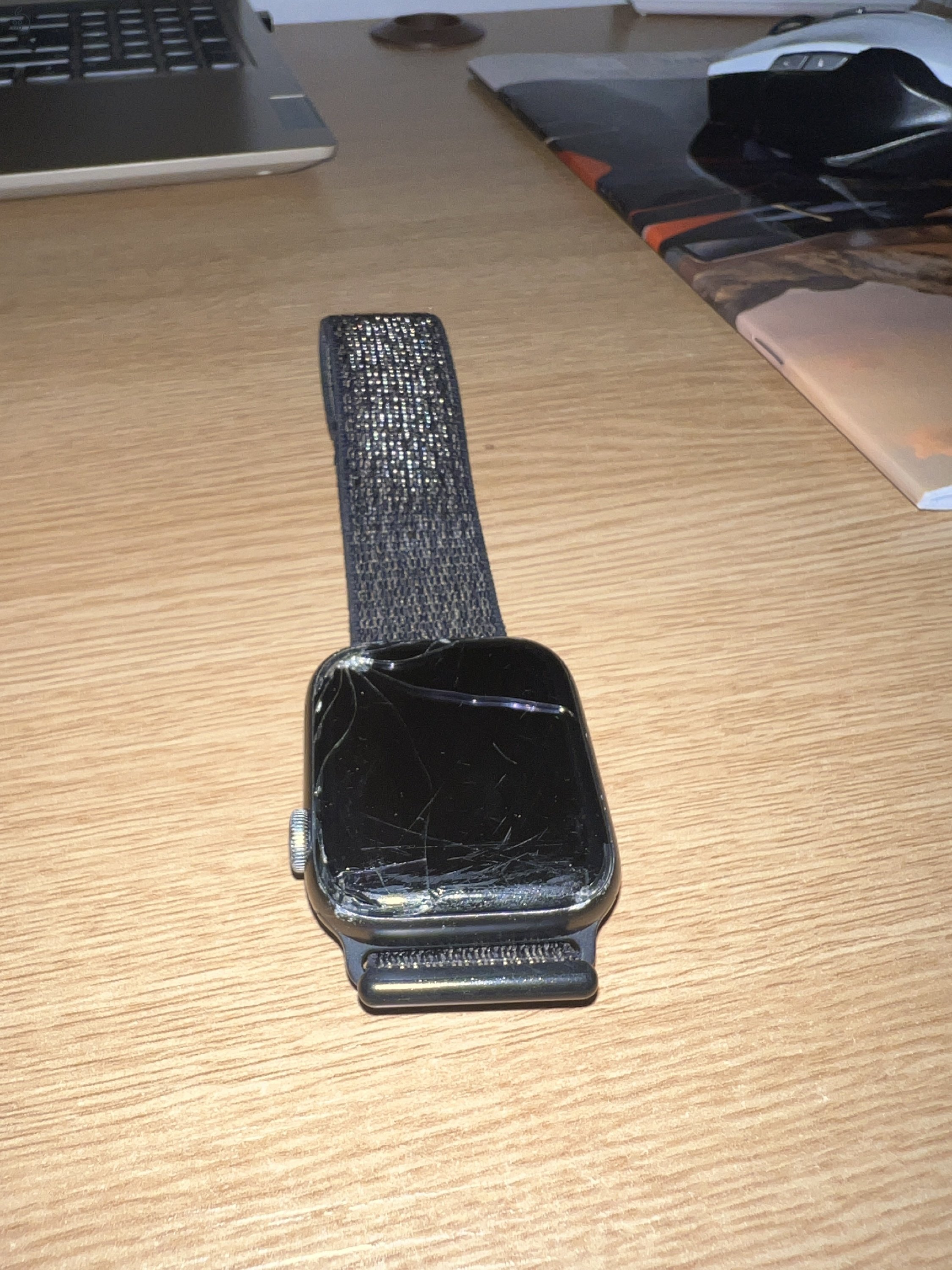Apple Watch S4 GPS 44mm Asztroszürke