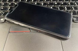 Gyönyörű Apple iPhone Xs 64GB Kártyafüggetlen