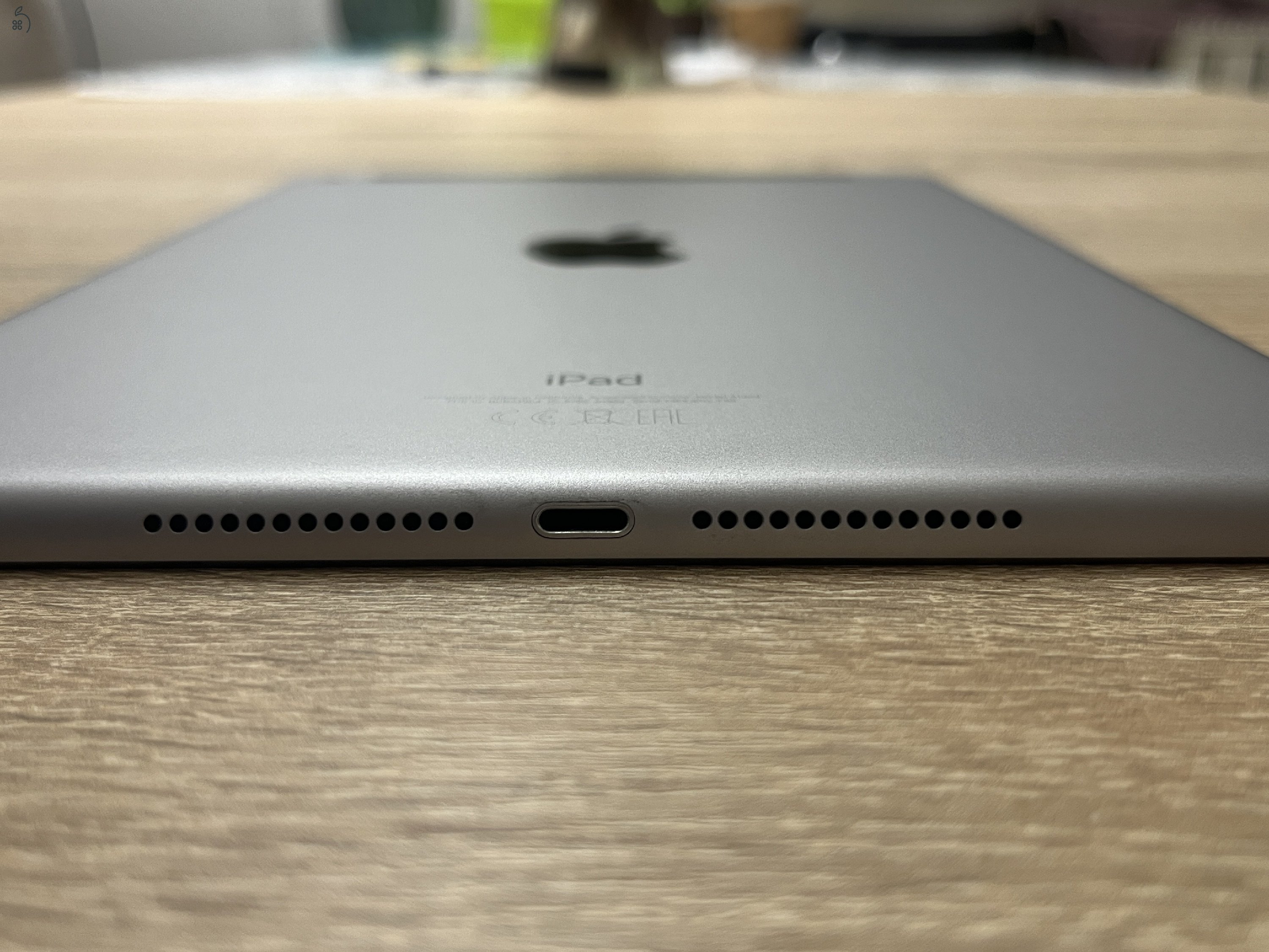 NAGYON SZÉP IPAD 6 32GB WIFI+CELLULAR IPADOK ÜZLETBŐL, GARANCIÁVAL, 27% ÁFÁS számlával 