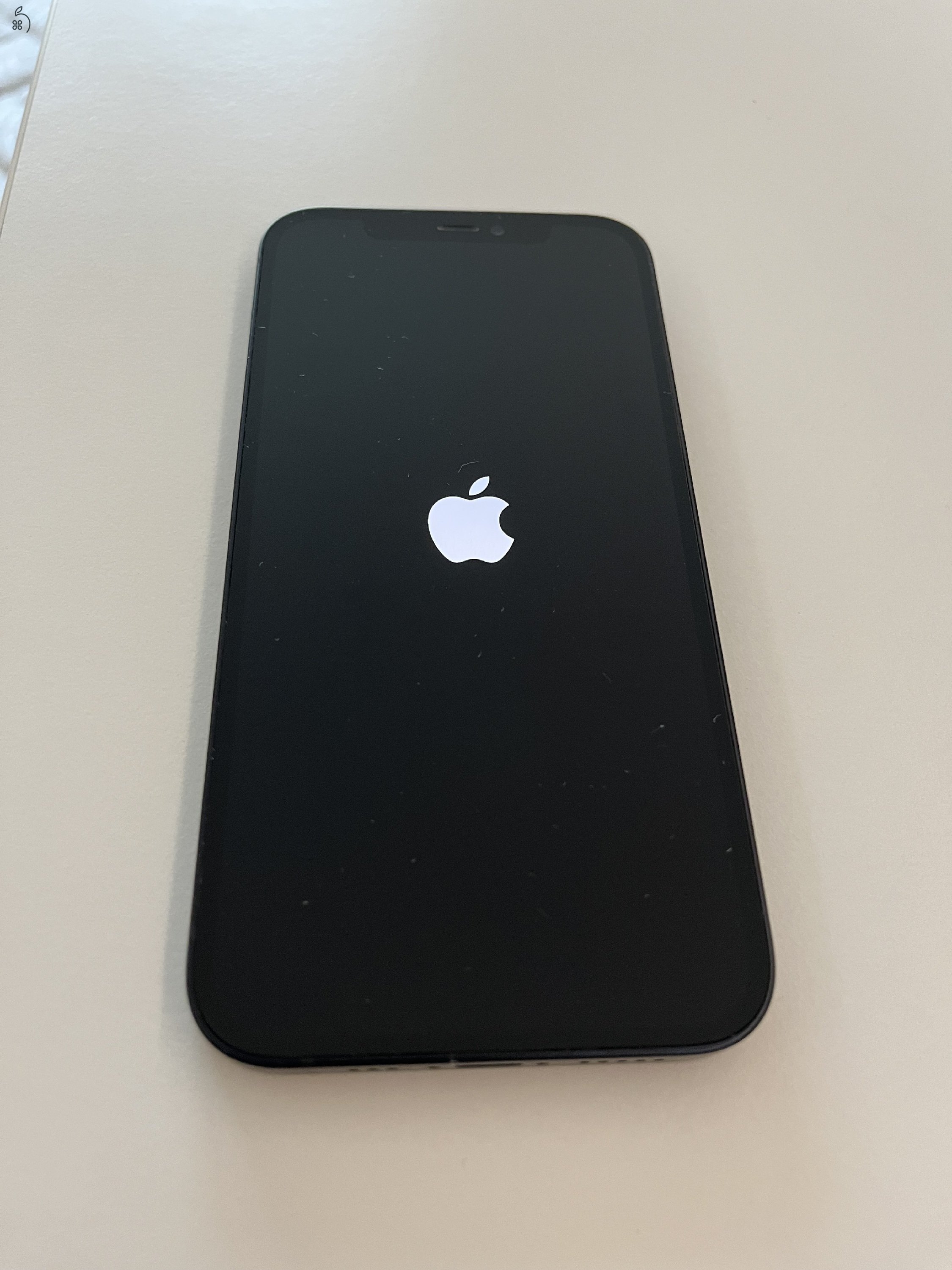 Apple iPhone 12 - Black - 64GB - 87% Battery
