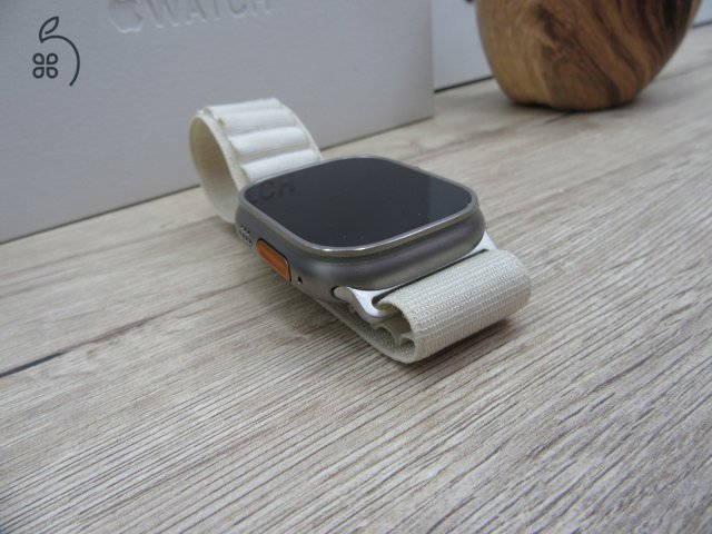 Apple Watch Ultra - 49 mm - Használt, karcmentes