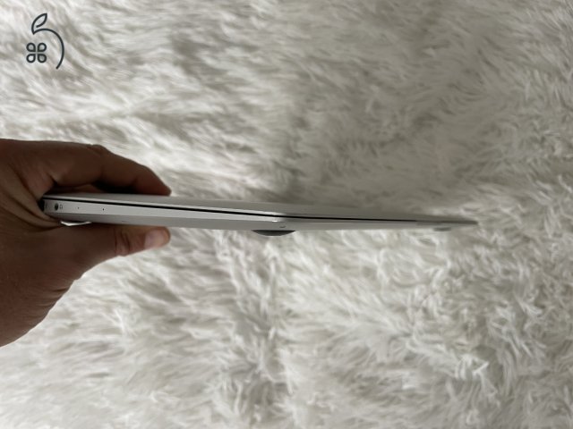 Eladó MacBook Air 11” (2014) – 128 GB SSD – 65.000 Ft