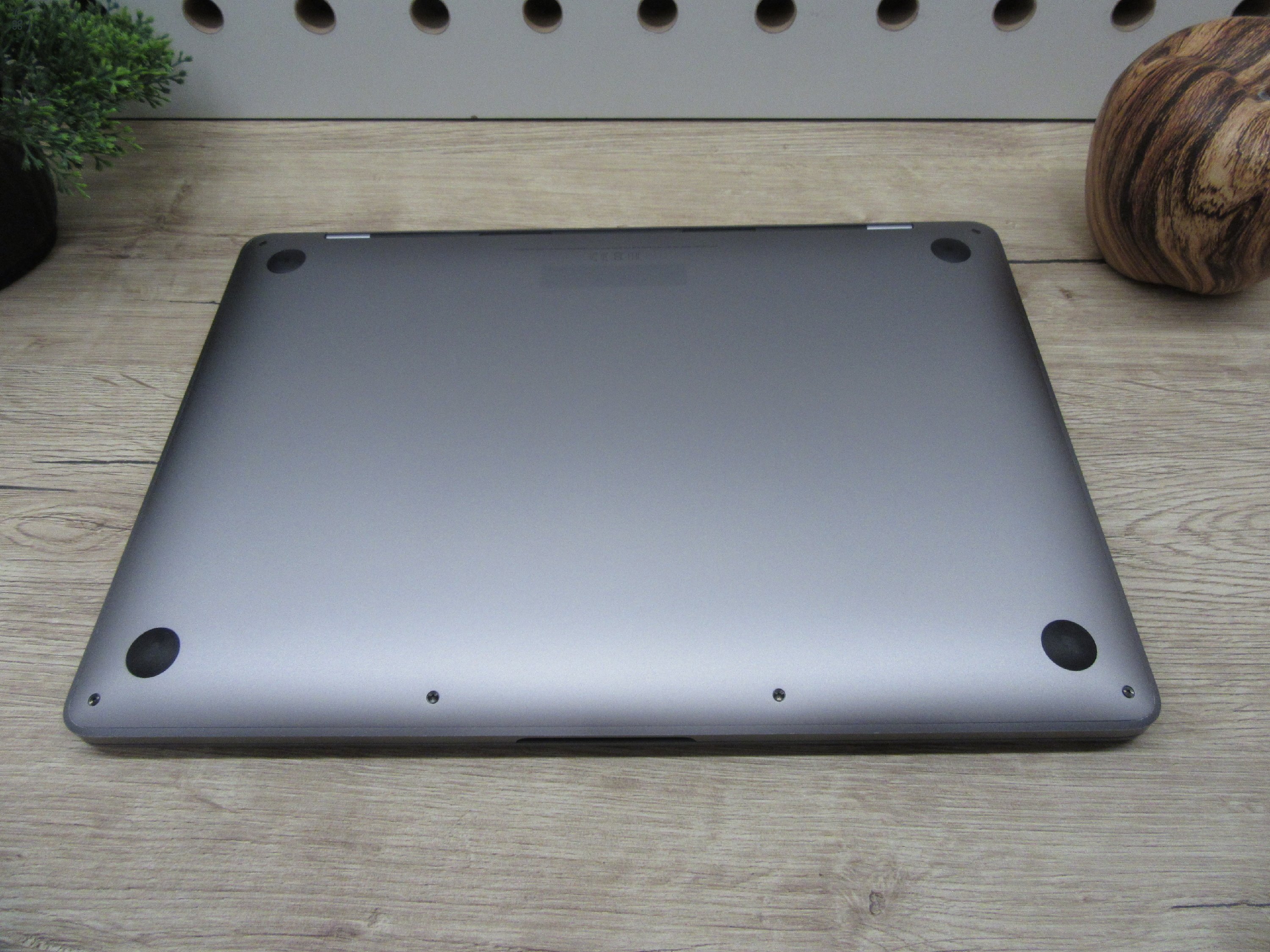 Apple Macbook 13 M1 Pro Touchbar - 2020 - Használt, szép állapot