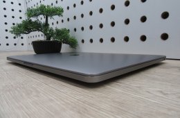 Apple Macbook 13 M1 Pro Touchbar - 2020 - Használt, szép állapot