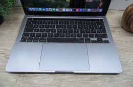 Apple Macbook 13 M1 Pro Touchbar - 2020 - Használt, szép állapot