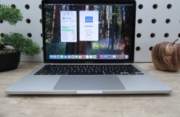  Apple Macbook 13 M1 Pro Touchbar - 2020 - Használt, megkímélt