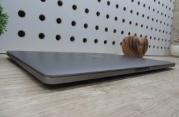  Apple Macbook 13 M1 Pro Touchbar - 2020 - Használt, karcmentes 