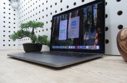  Apple Macbook 13 M1 Pro Touchbar - 2020 - Használt, karcmentes 