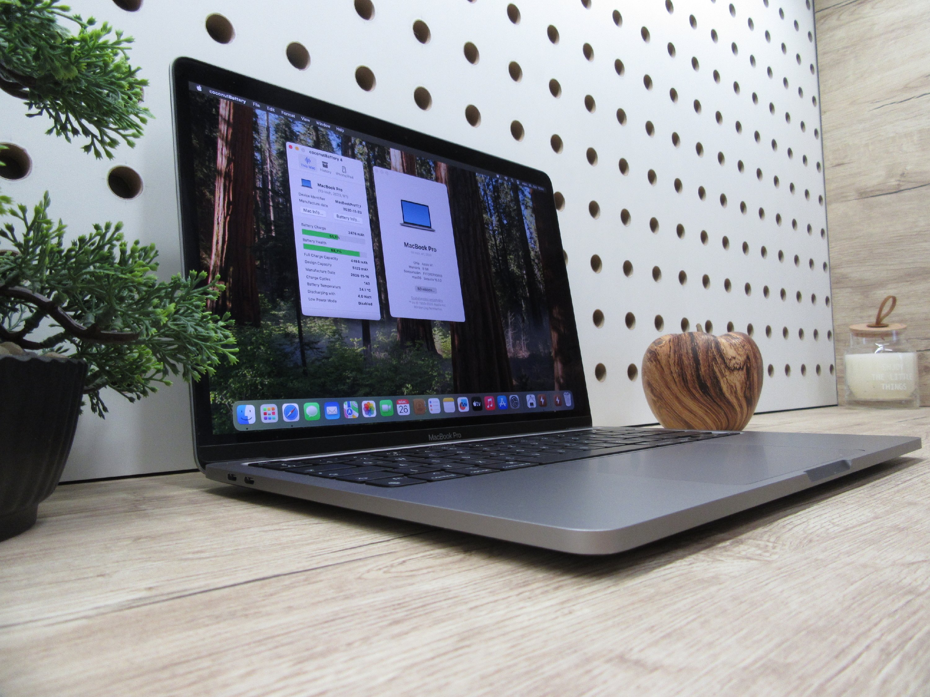  Apple Macbook 13 M1 Pro Touchbar - 2020 - Használt, karcmentes 