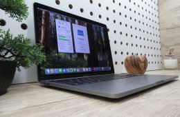  Apple Macbook 13 M1 Pro Touchbar - 2020 - Használt, karcmentes 