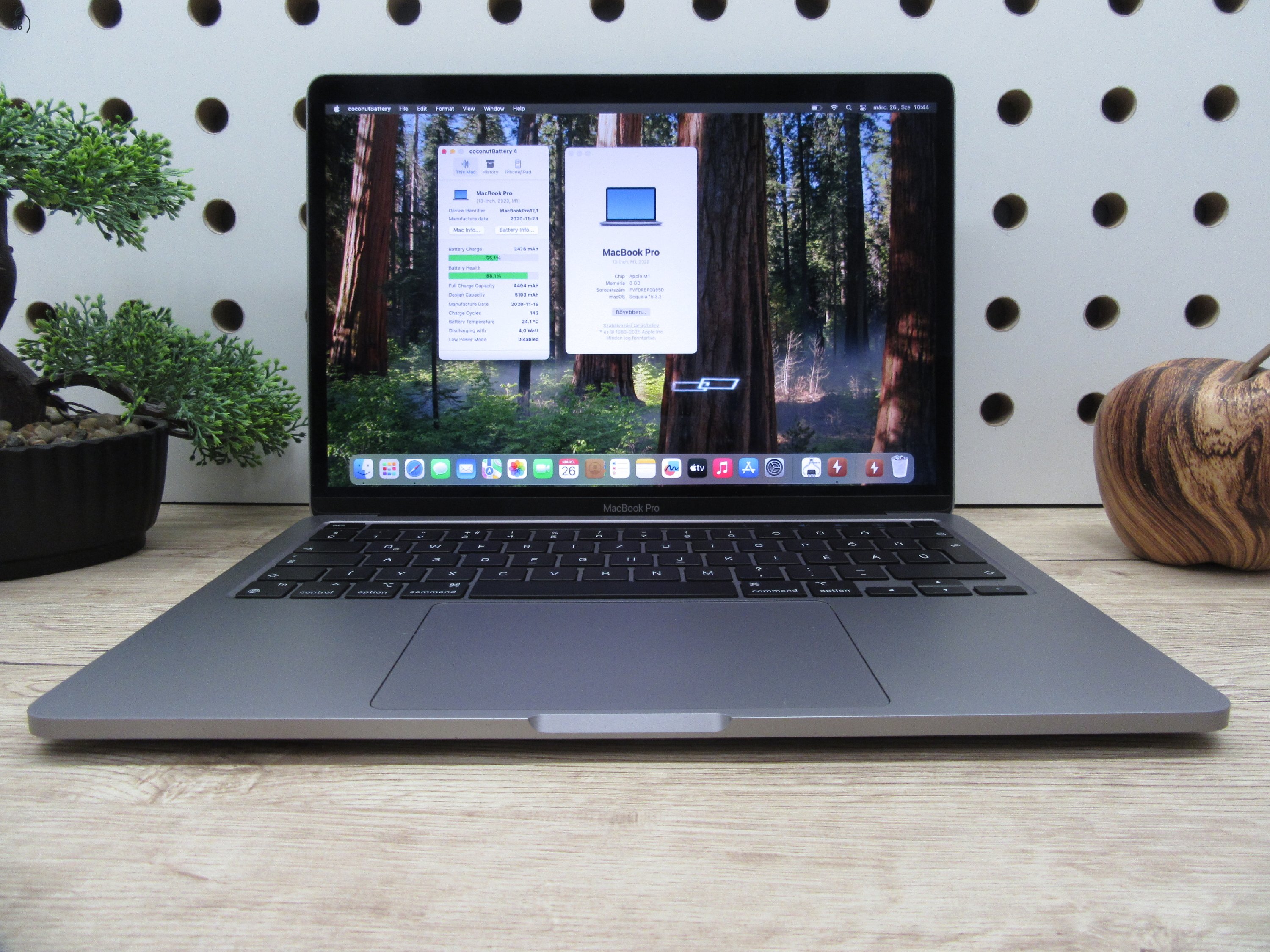  Apple Macbook 13 M1 Pro Touchbar - 2020 - Használt, karcmentes 