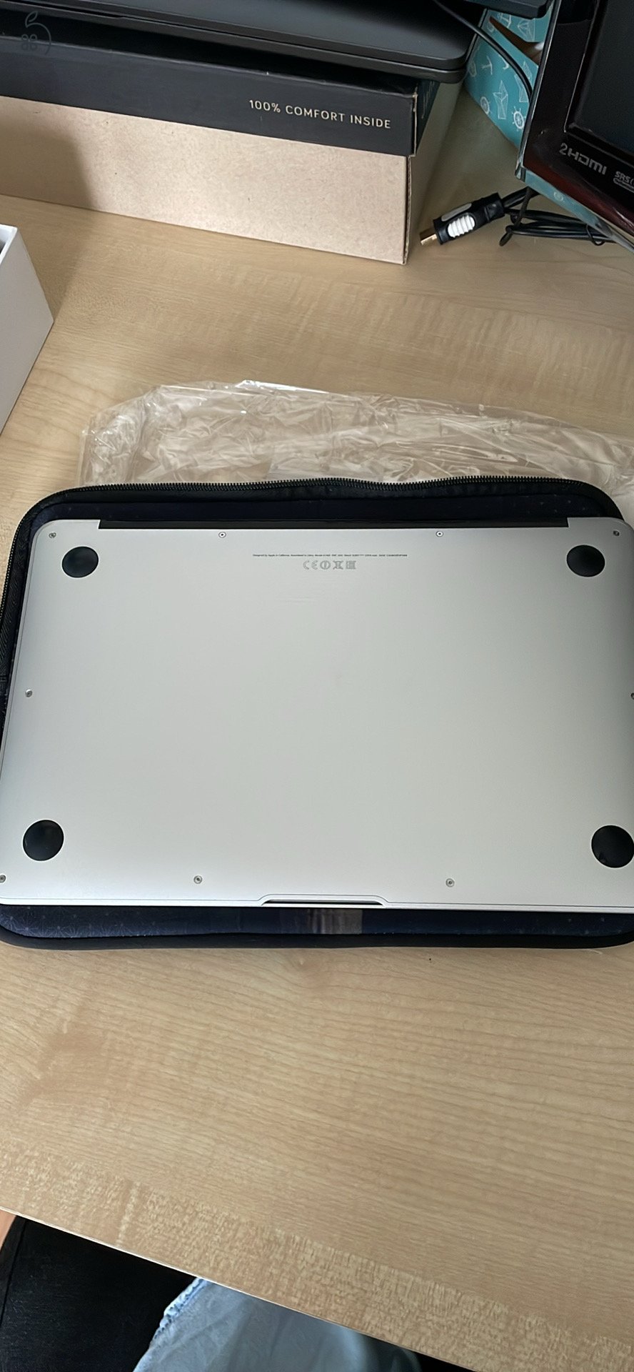 Macbook Air 2013 11-256GB- tartozékokkal