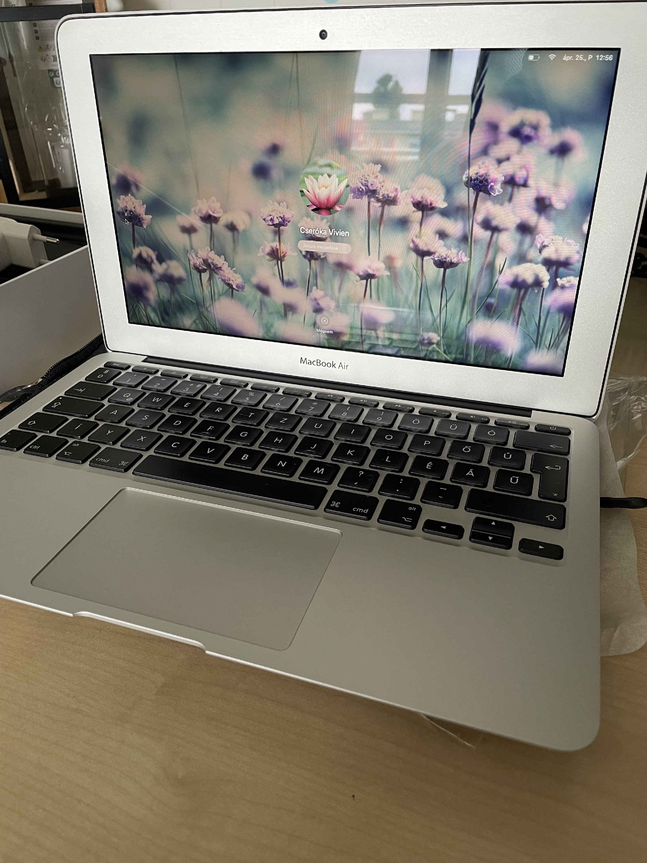 Macbook Air 2013 11-256GB- tartozékokkal