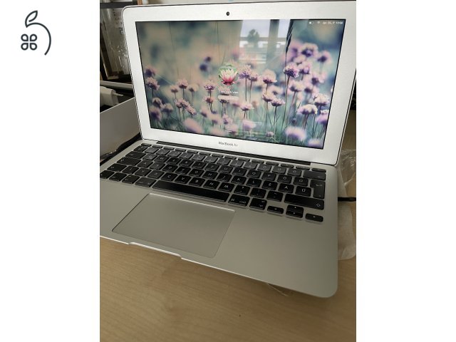 Macbook Air 2013 11-256GB- tartozékokkal