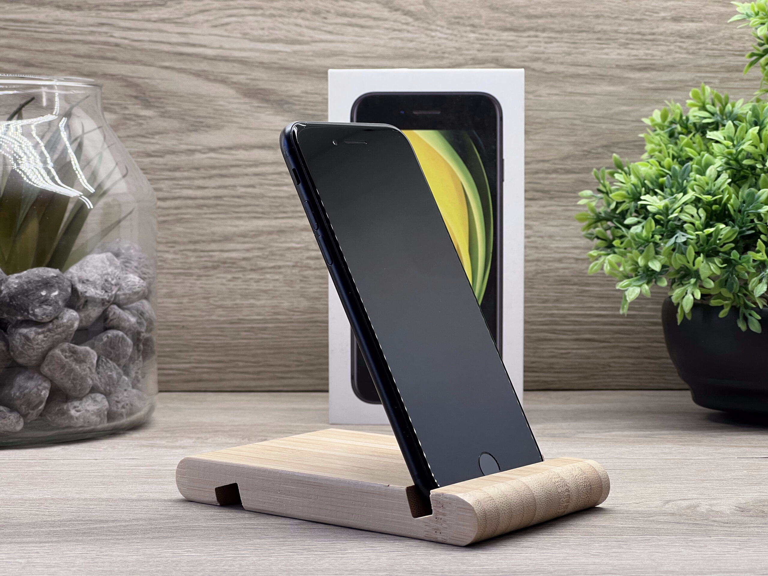 iPhone SE2020 Black 64GB 2 ÉV Garanciával Számlával