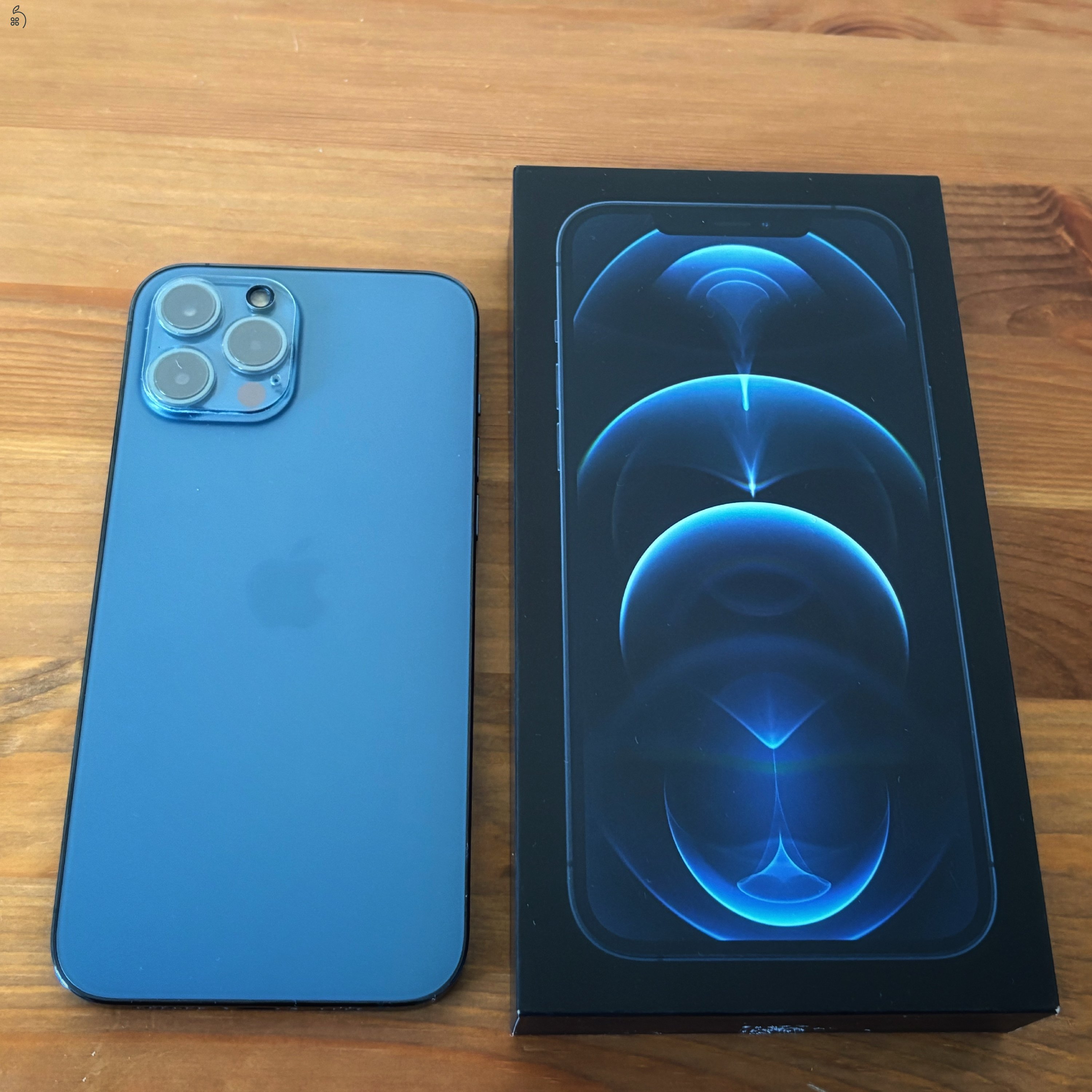 Eladó iPhone 12 Pro Max 128GB — Újszerű állapot, 100% akksi!