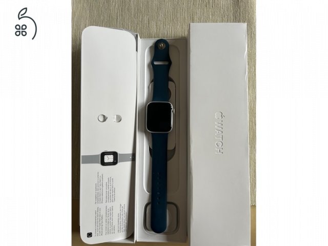 Eladó Apple Watch S6 (44 mm, ezüst)