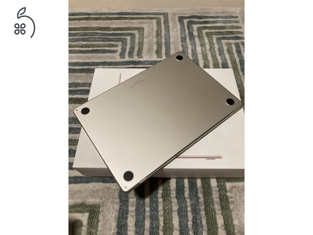 MacBook AIR 15,3” M2 Chip 512GB SSD! Gyönyörű! 