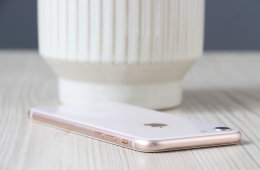  iPhone 8 64GB arany C+ US-6557