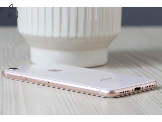  iPhone 8 64GB arany C+ US-6557