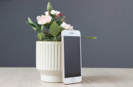  iPhone 8 64GB arany C+ US-6557