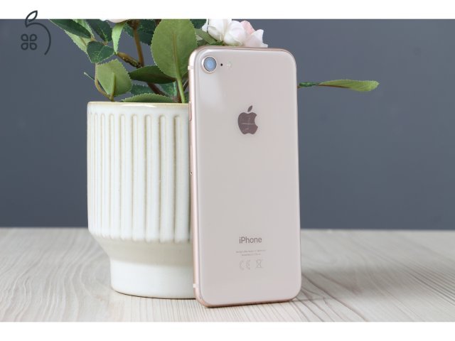  iPhone 8 64GB arany C+ US-6557