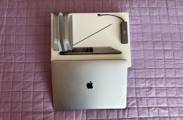 Eladó MacBook Pro 15” (2018) – i7 / 16GB / 512GB / Radeon 560X – csak külső monitorral használható